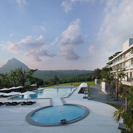Gloria Manor Hotel Kenting Bagian luar foto