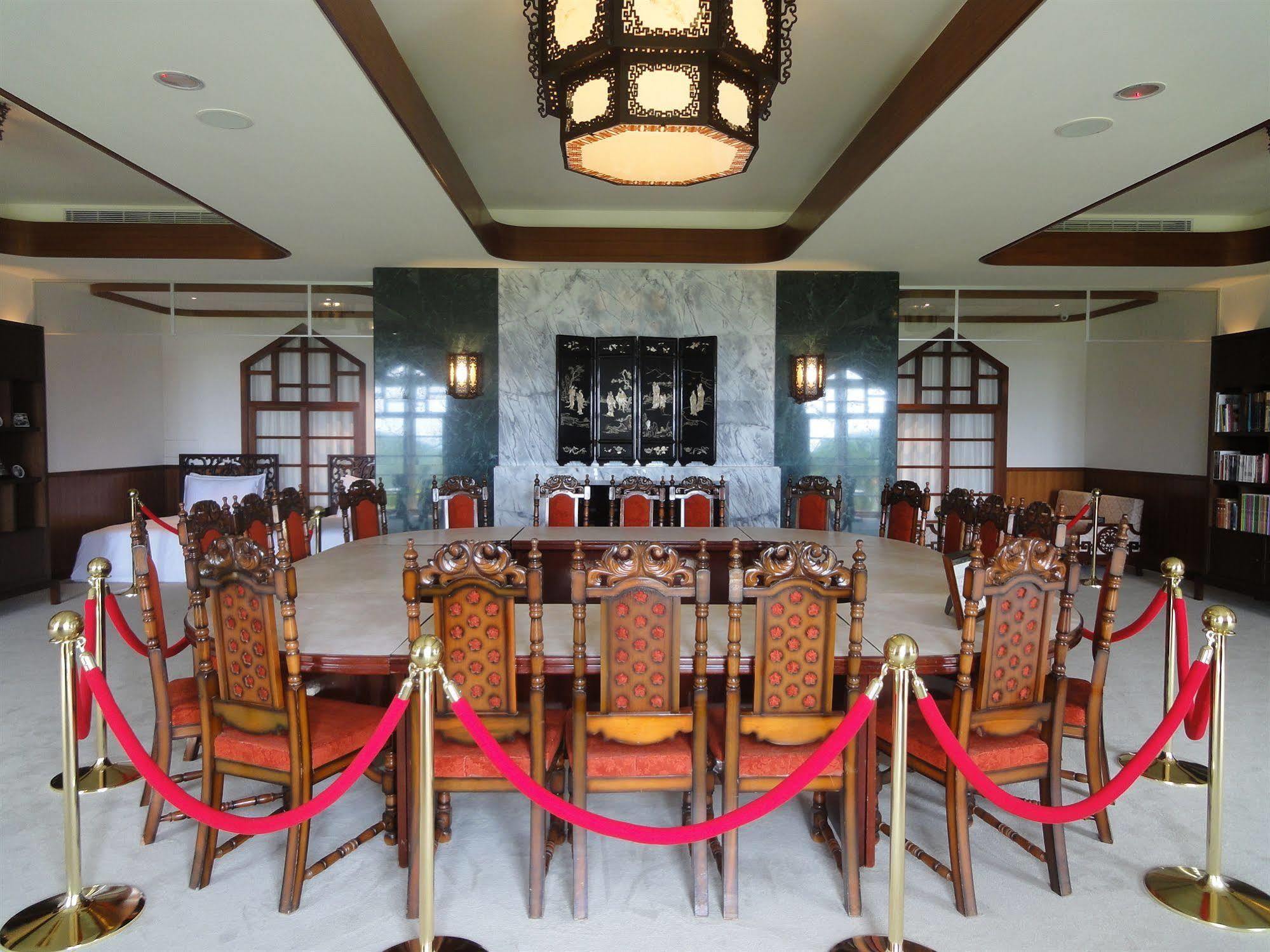 Gloria Manor Hotel Kenting Bagian luar foto