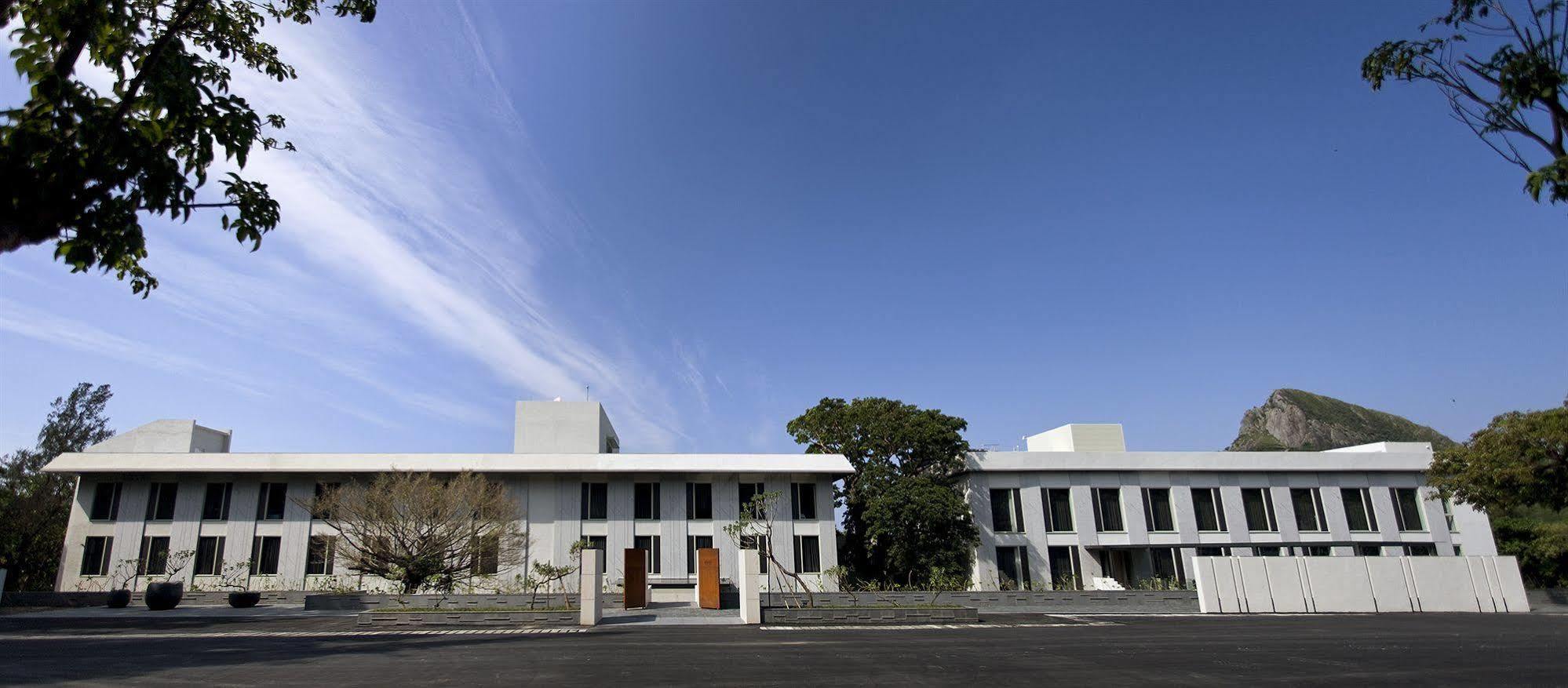 Gloria Manor Hotel Kenting Bagian luar foto